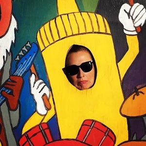 Meet your Posher, Andrea